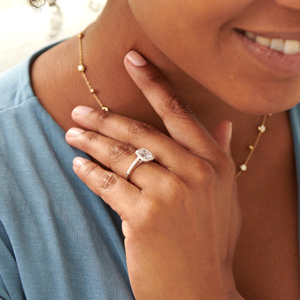 Emerald Cut Halo Engagement Rings that’ll Get You Daydreaming