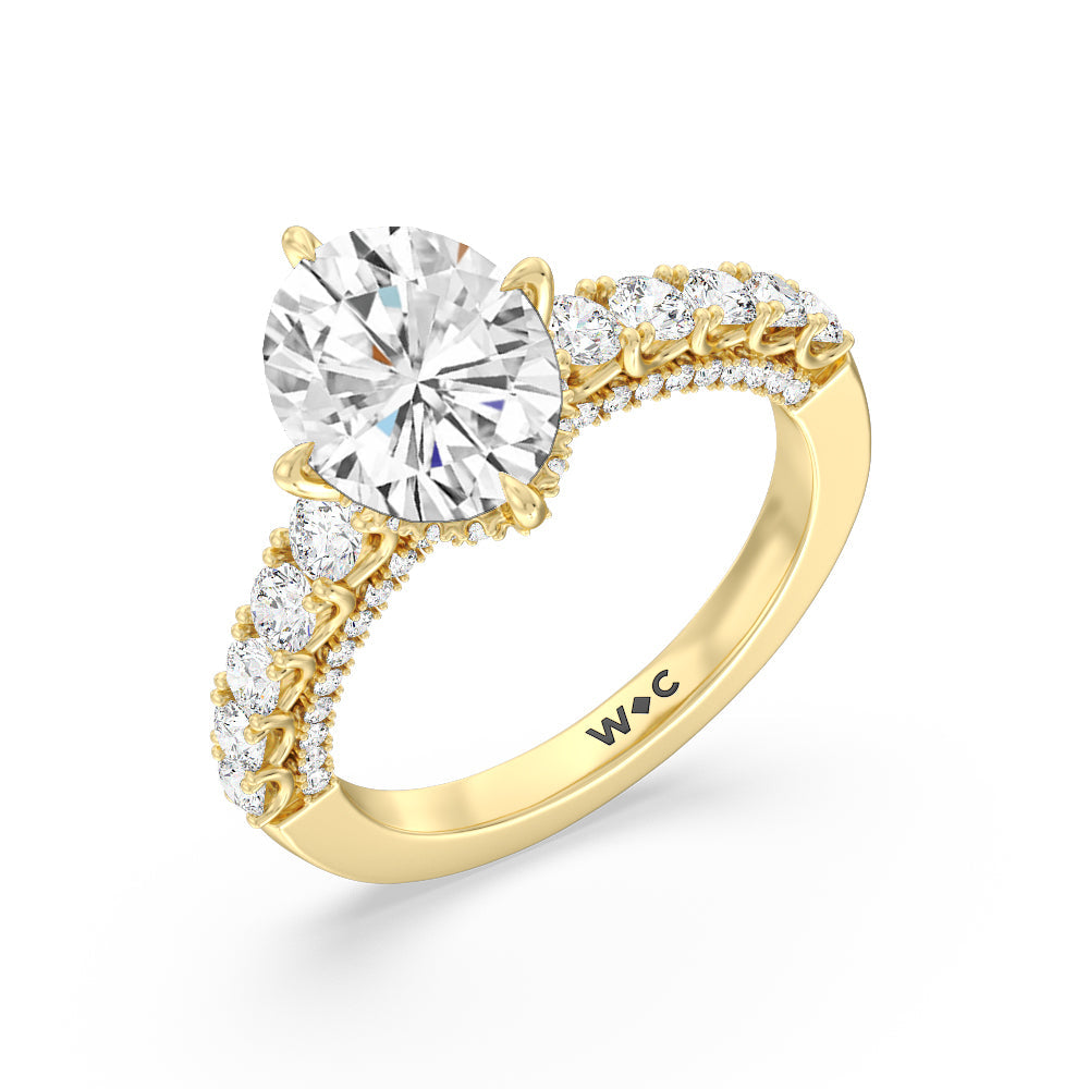 The Fifth Avenue Ring – With Clarity